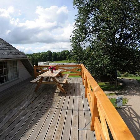 Guest House Ventas Rumba Kuldiga Bagian luar foto
