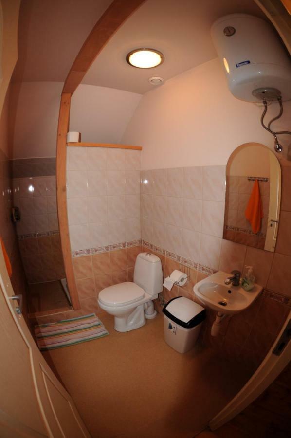 Guest House Ventas Rumba Kuldiga Bagian luar foto